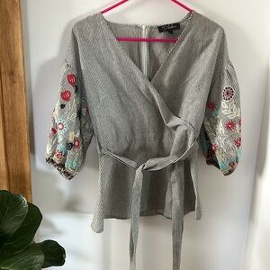 RD+Koko embroidered sleeve Tie waist top. Size S